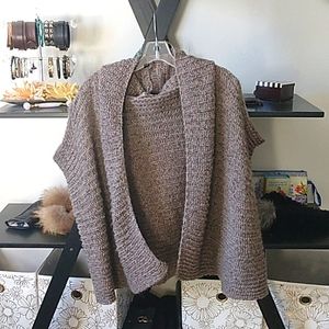 LOOK Sleeveless Cardigan